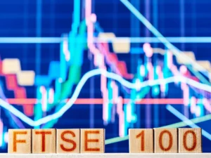 Stay Ahead: FTSE 100 FintechZoom by Analysis